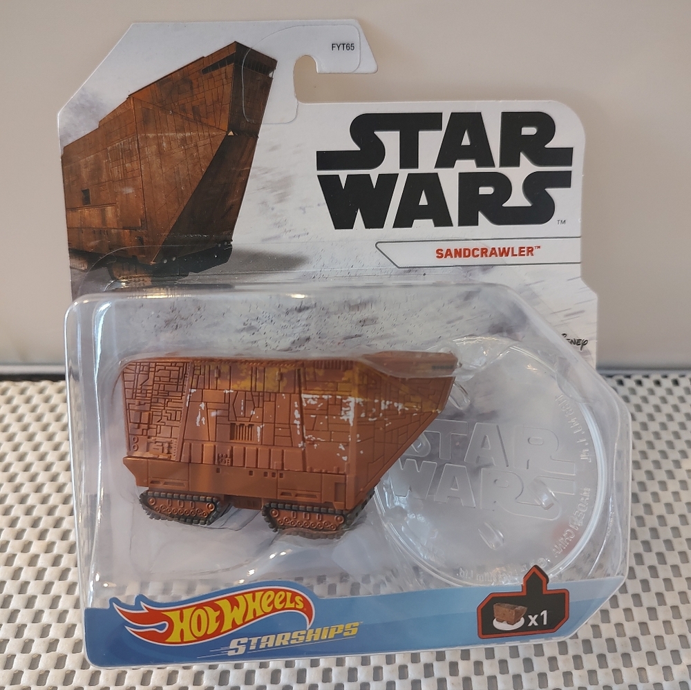 Star Wars Sandcrawler Hot Wheels Starships NWT Die-Cast Disney